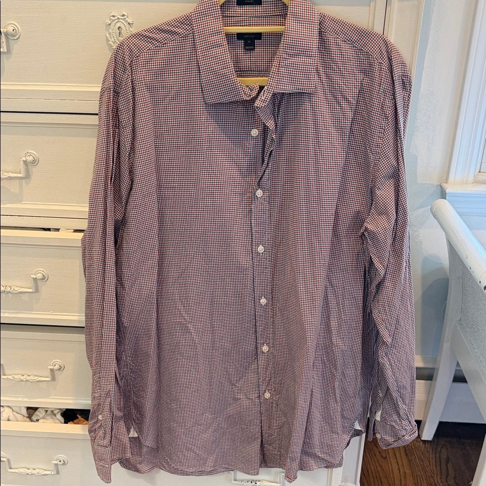 Men's Checked Button-Down Shirt in Red and White